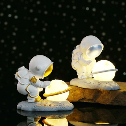 Minimalist LED Astronaut Star Light